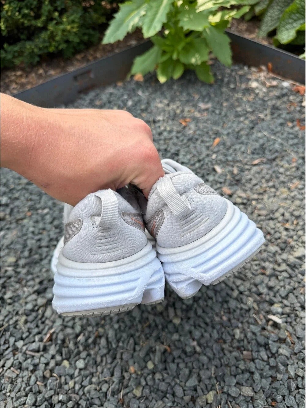 HOKA Bondi 8 Harbor Mist Size 5.5W 4M